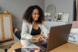 Read more about the article Don’t Miss This Opportunity: Move to Canada for Free with a Life-Changing Scholarship
