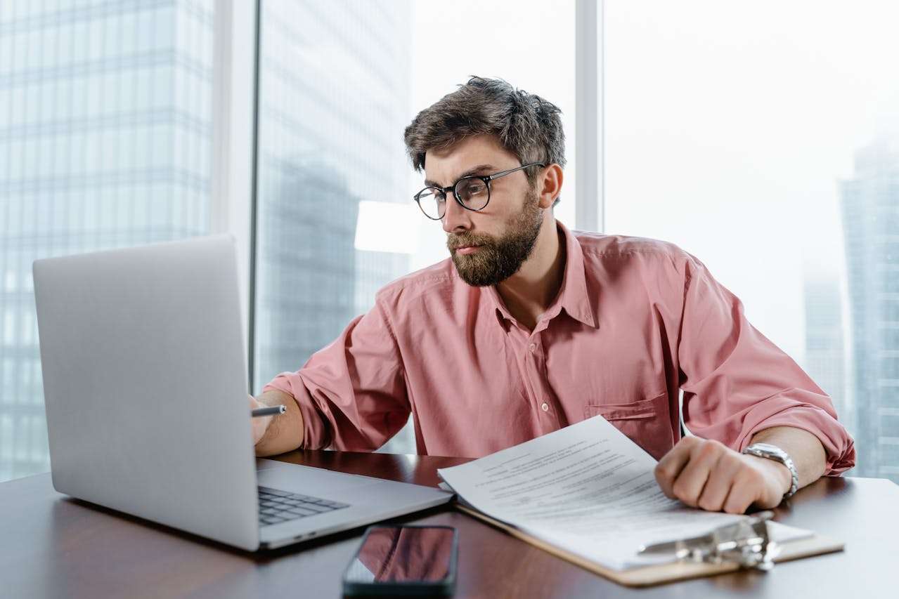You are currently viewing Make $700 to over $1,500 per month of work remote jobs, Top Websites for Remote Job