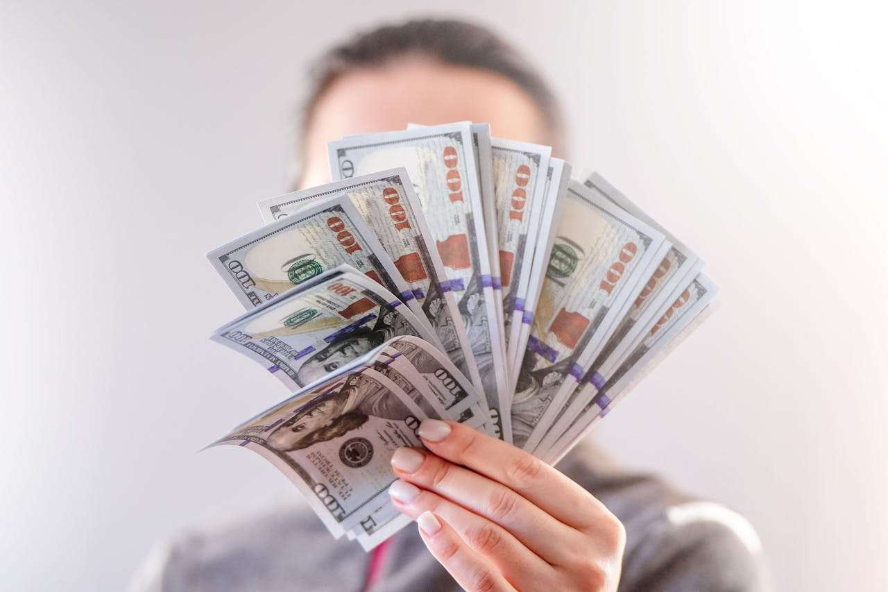 Read more about the article 16 Reliable Companies Offering Study Loans for International Students | Finance Your JAPA Tuition!